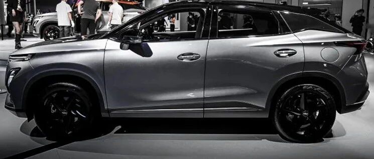 仅2.86万起,比亚迪全新极低油耗1000KM续航车,中国“RS7”皆有!2022最值得期