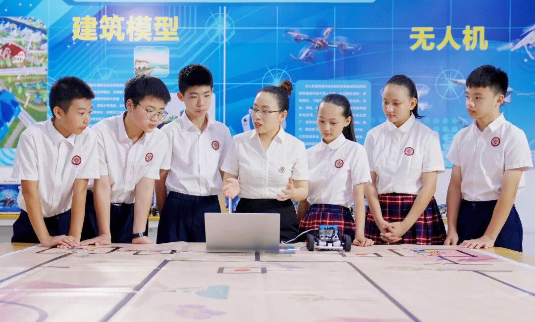 走进名校深圳市珊蒂泉外国语学校特区优质民办大校的一股清泉