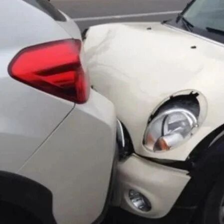 被追尾后，若对方全责，记得多说3句话，能多获得3笔赔偿