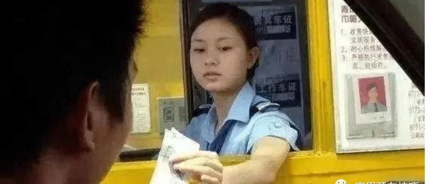 停车取卡被罚？交警：已经罚轻了！不长记性有啥办法