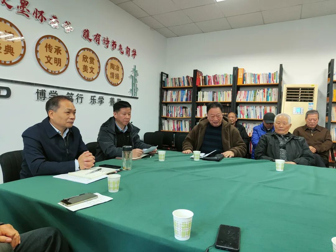 襄阳发改委老干部工作座谈会_襄阳老干部工作动态_老干部座谈会通知