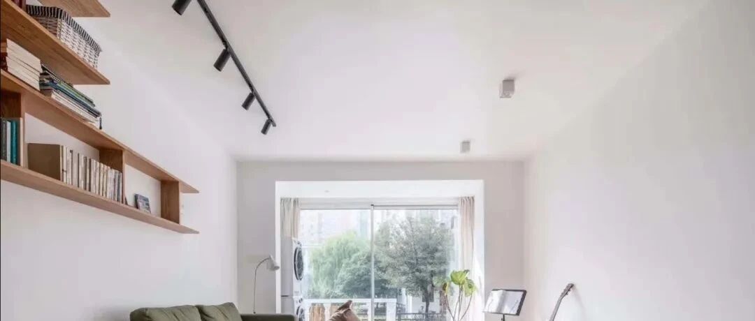 装修预算不足？客厅不吊顶，这样设计也很美！