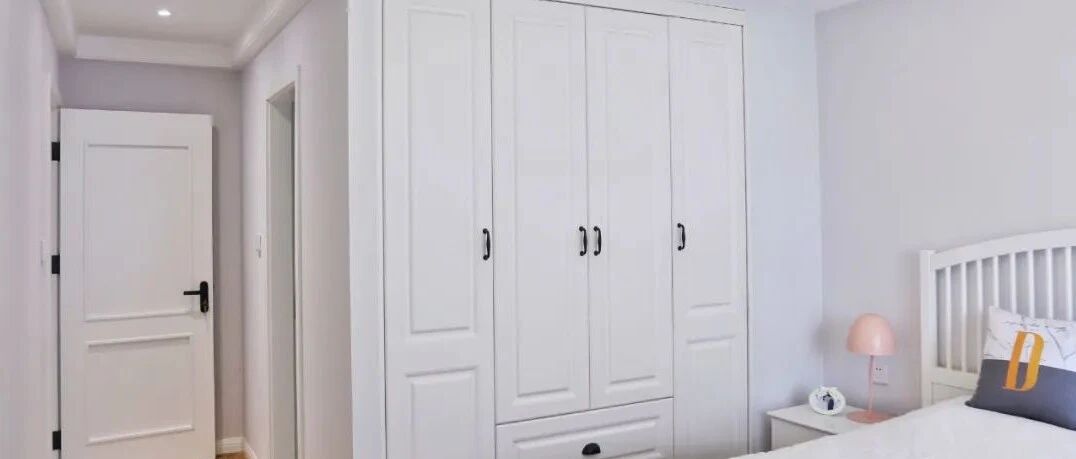 衣柜门搭配好了，卧室风格也美不少