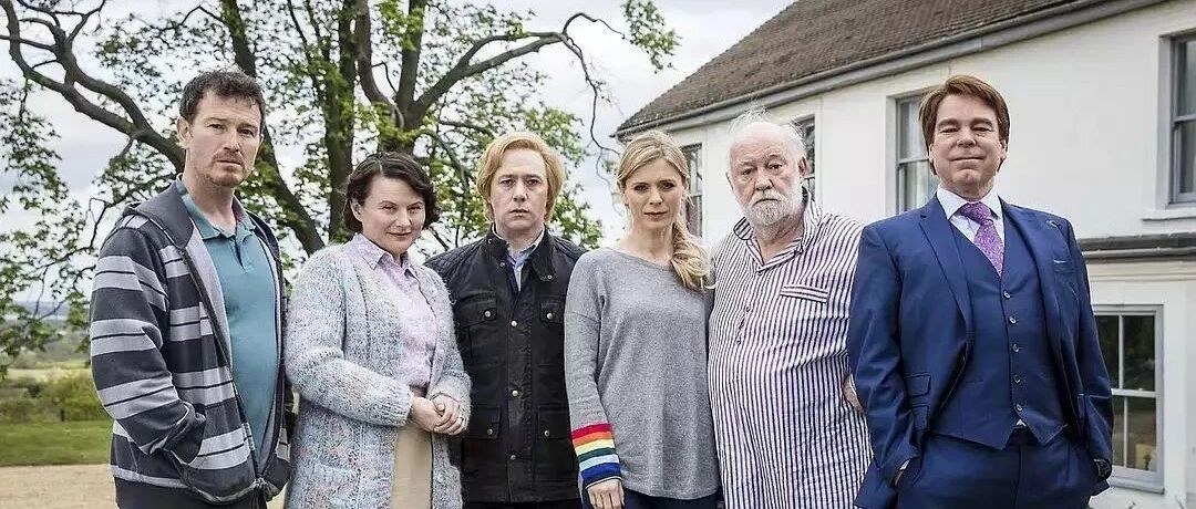 看了这部9.3分的神剧，我怀疑自己长了个假脑子