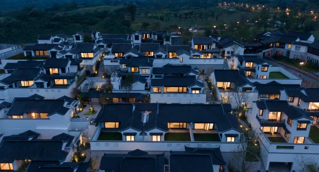 携手国投,深耕自贡|蓝城集团与自贡国投集团达成战略合作