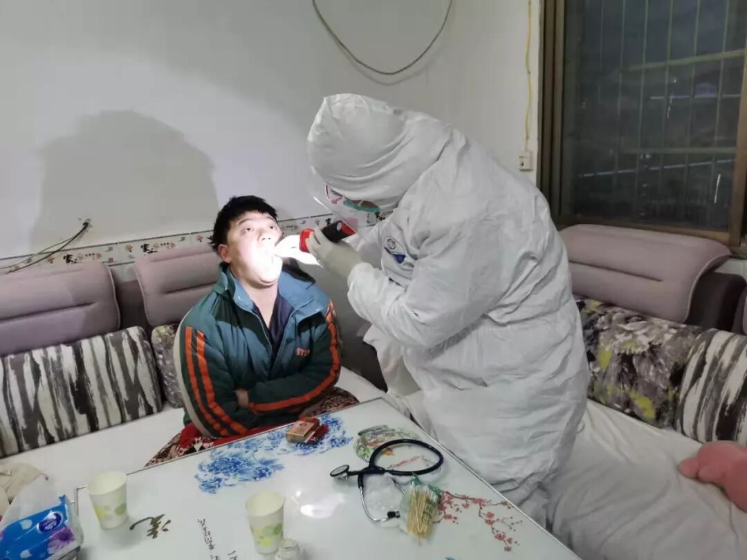 我院抽派7名班子成员到各乡镇卫生院督导并入户排查(图8)