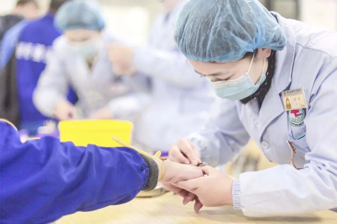 强医所“疫”线的“南丁格尔”(图3)