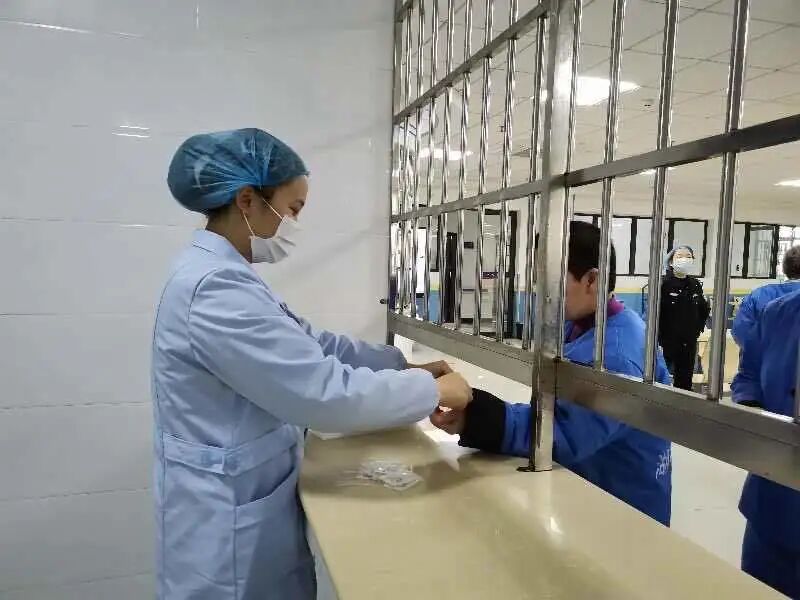 强医所“疫”线的“南丁格尔”(图2)