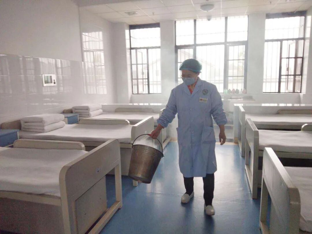 强医所“疫”线的“南丁格尔”(图1)