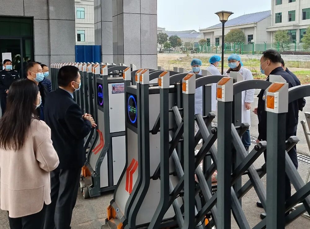 致敬抗疫“逆行者” 邓呈 大爱无言是忠孝(图4)