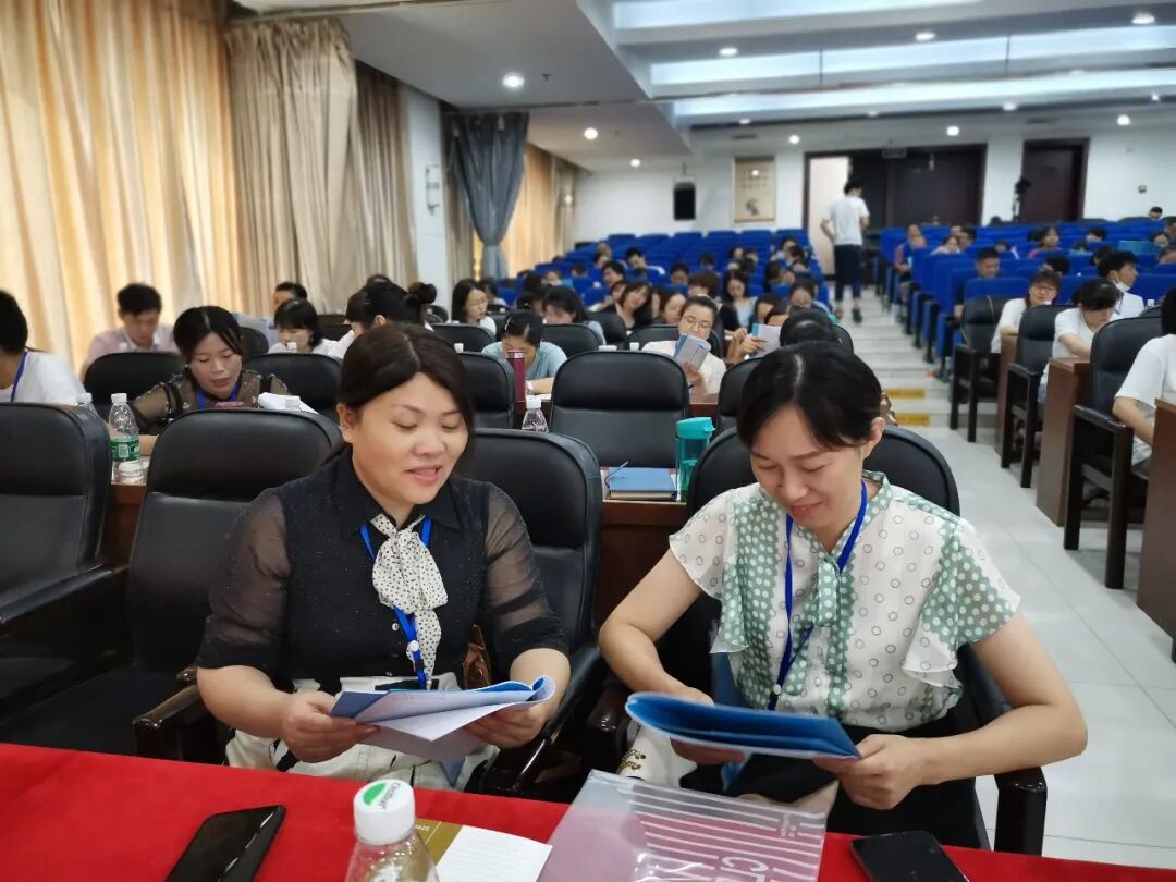 心理健康 医路芬芳——我县成功举办2020年度心理治疗技术培训班（第三期）(图8)