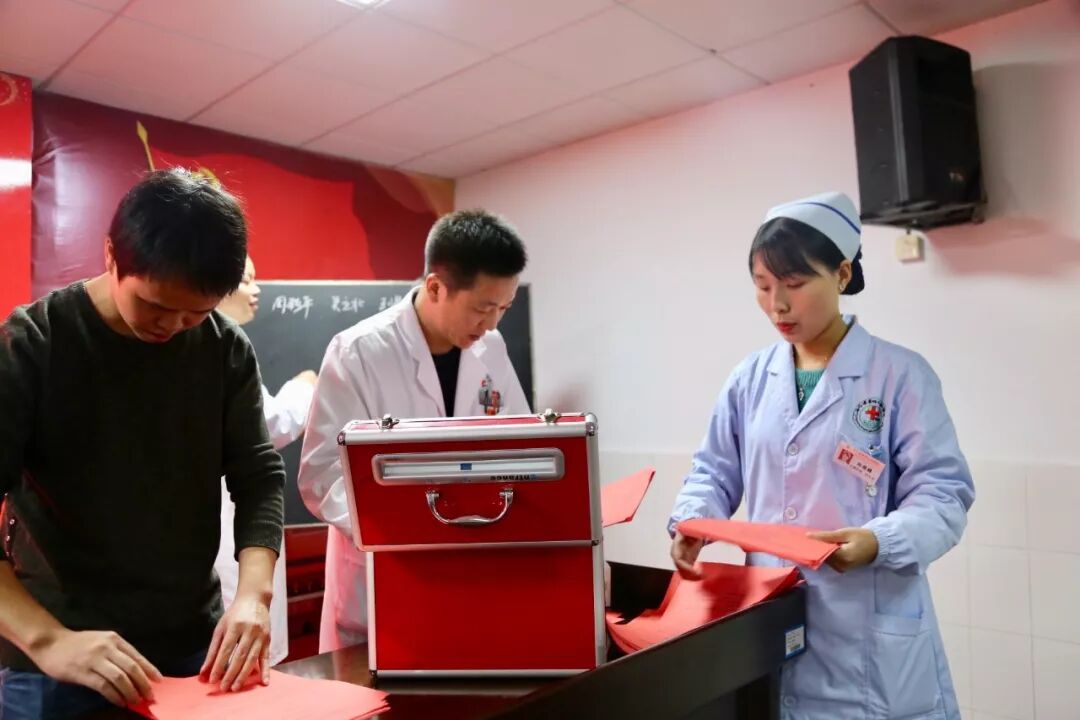 我院举行第四届职工代表大会暨工会换届选举大会(图7)