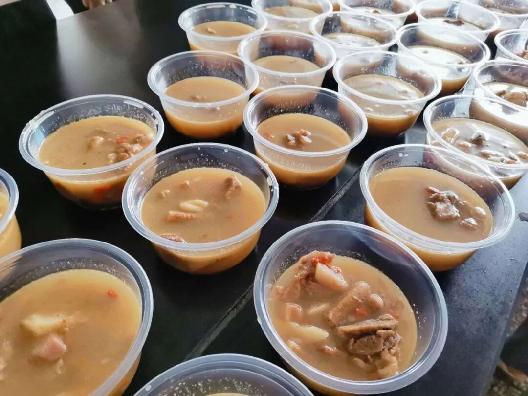 炎炎夏日送清凉 滴滴关怀暖人心(图3)