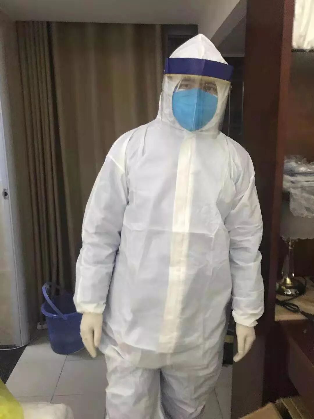 冲锋在前 “疫”线有我 ——来自隔离区的入党申请书(图5)