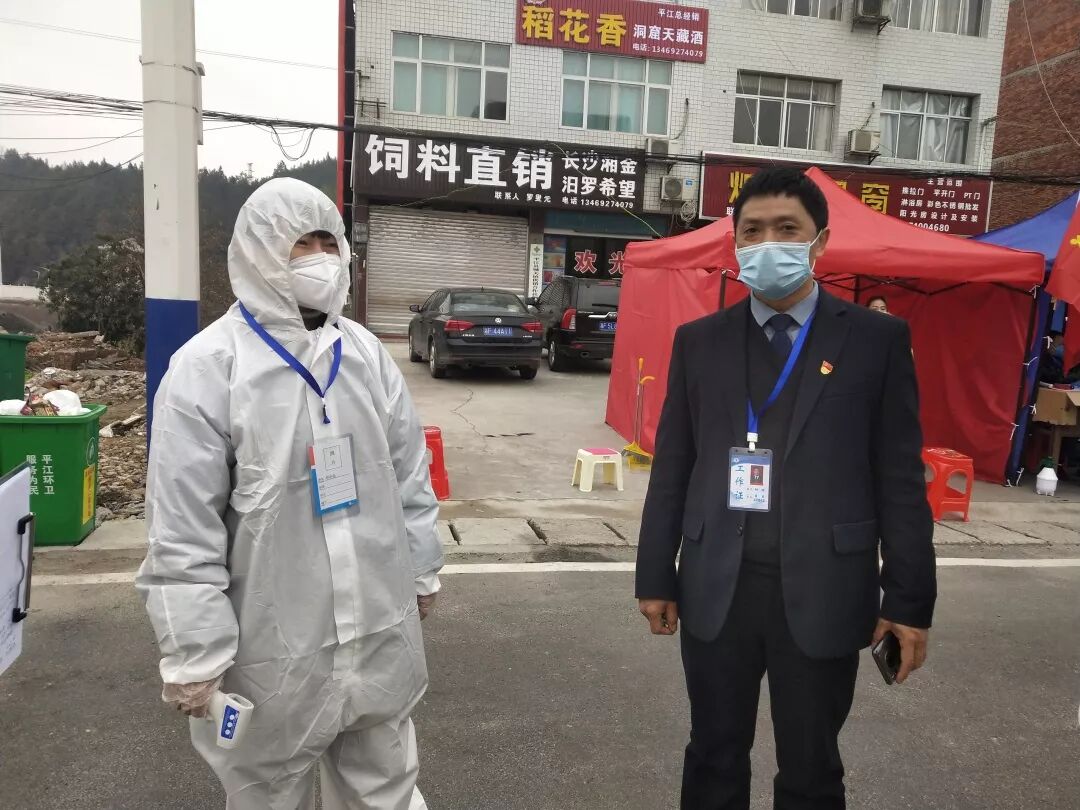 交通联防联控点最美的“蒙面英雄” ——致敬我院派驻协助排查的医务人员(图8)