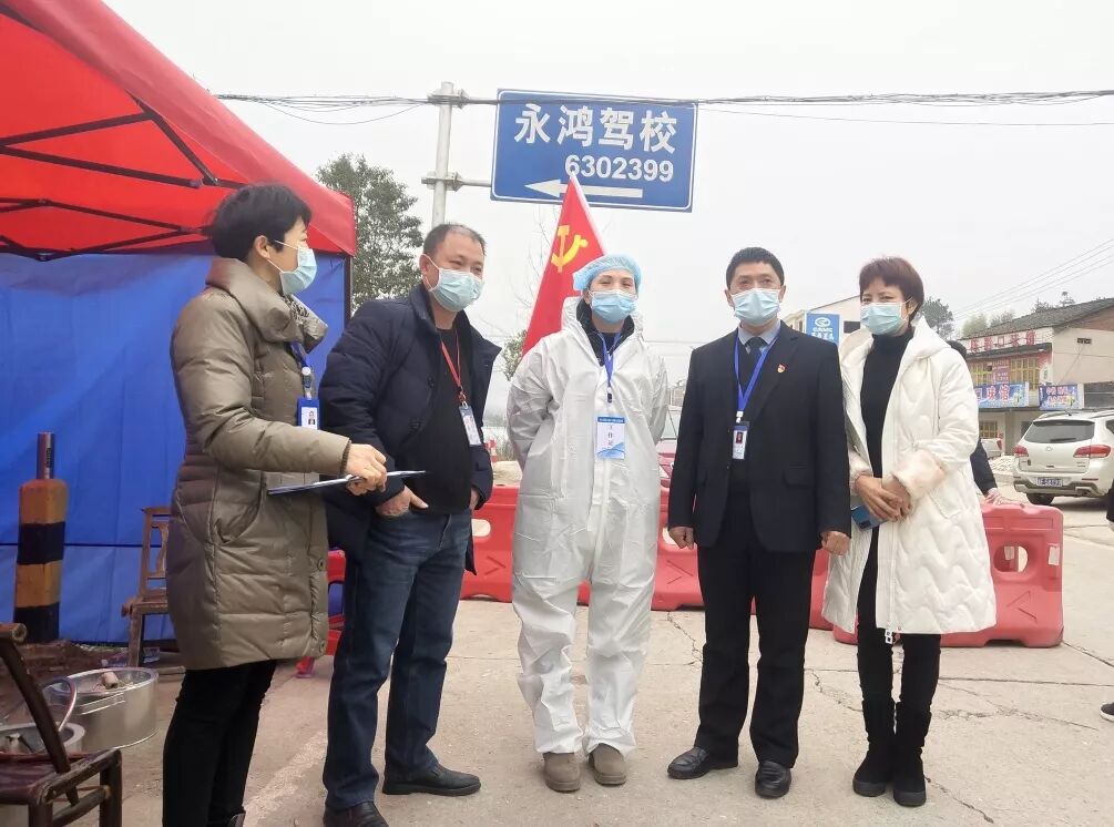 交通联防联控点最美的“蒙面英雄” ——致敬我院派驻协助排查的医务人员(图6)