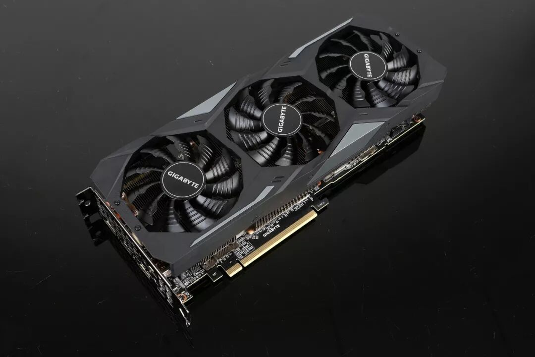 技嘉rtx 2080 ti gaming oc 11g显卡搭配以下硬件配合测试价格:1798元