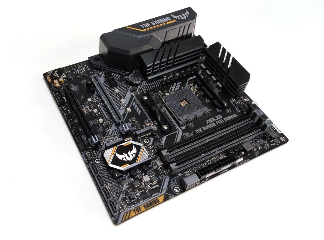 尼吉康电容 3.15特辑 | 挑战超频稳定测试！华硕TUF B450M