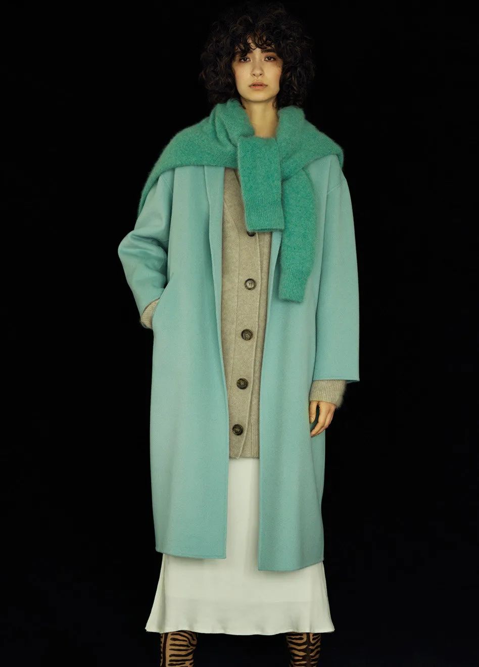 2020秋冬流行色是戴妃最愛的群青綠 時尚 第48張