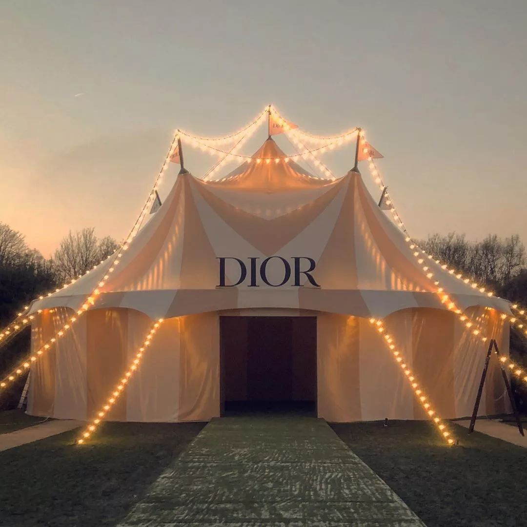 歡迎光臨Dior馬戲團！最綺麗的高訂禮服都在這裡 時尚 第5張
