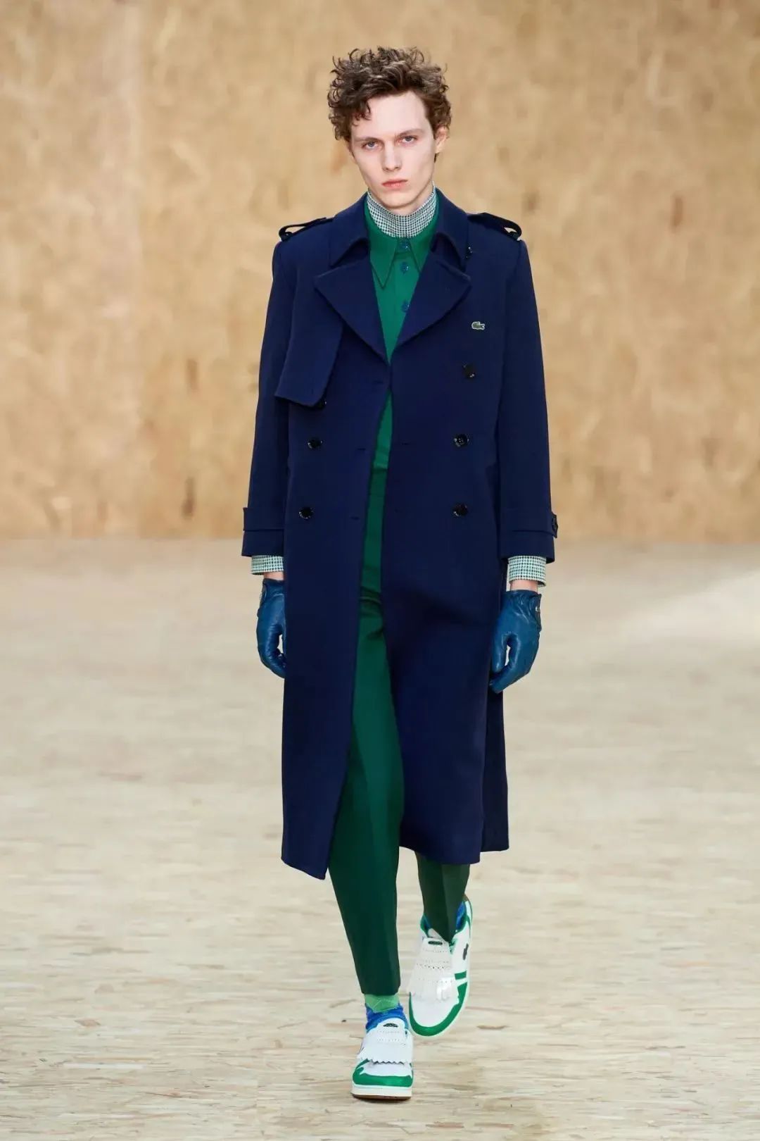 2020秋冬流行色是戴妃最愛的群青綠 時尚 第72張