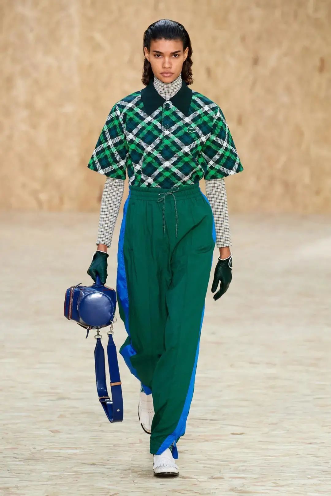 2020秋冬流行色是戴妃最愛的群青綠 時尚 第33張