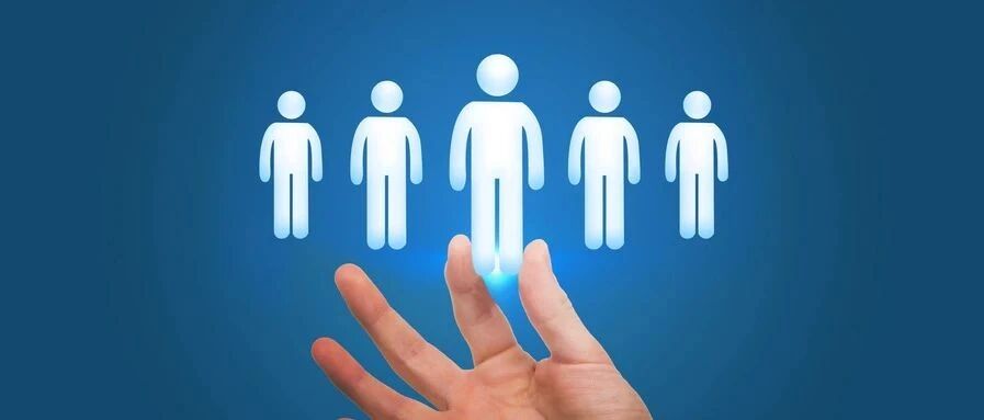 埃森哲咨询公司的学徒制使人才渠道多样化，弥合IT人才的缺口