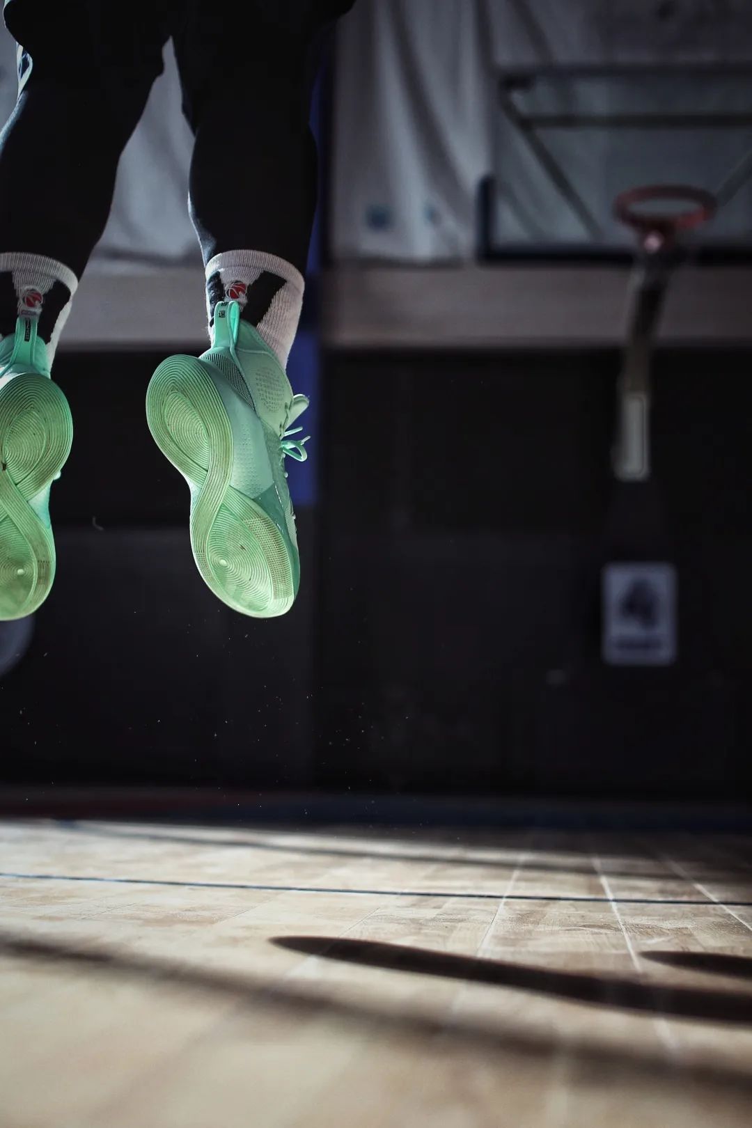 篮球木地板多少钱一个_北京篮球地板_室内篮球地板价格