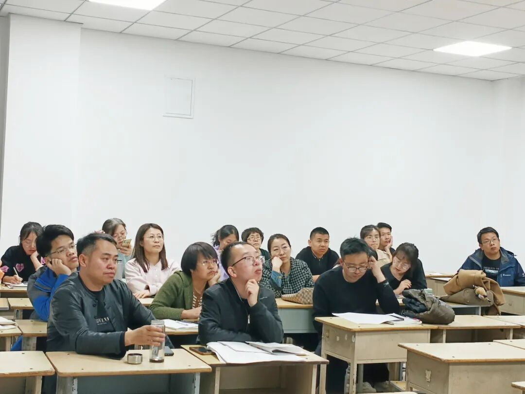 忻州一中召开研高考学科论坛