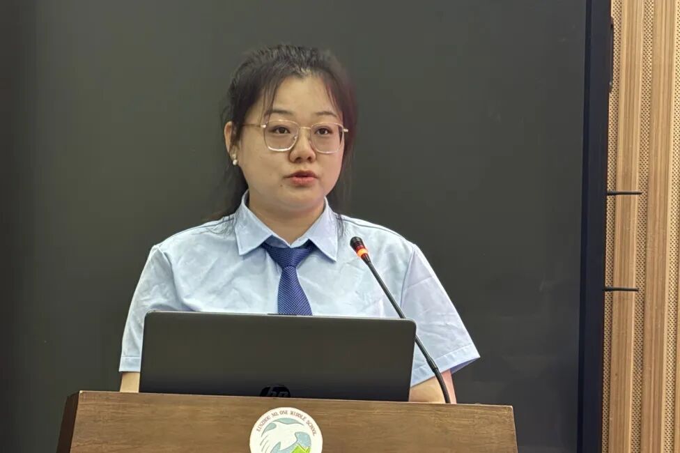 忻州一中主北两校区举办青年教师成长论坛