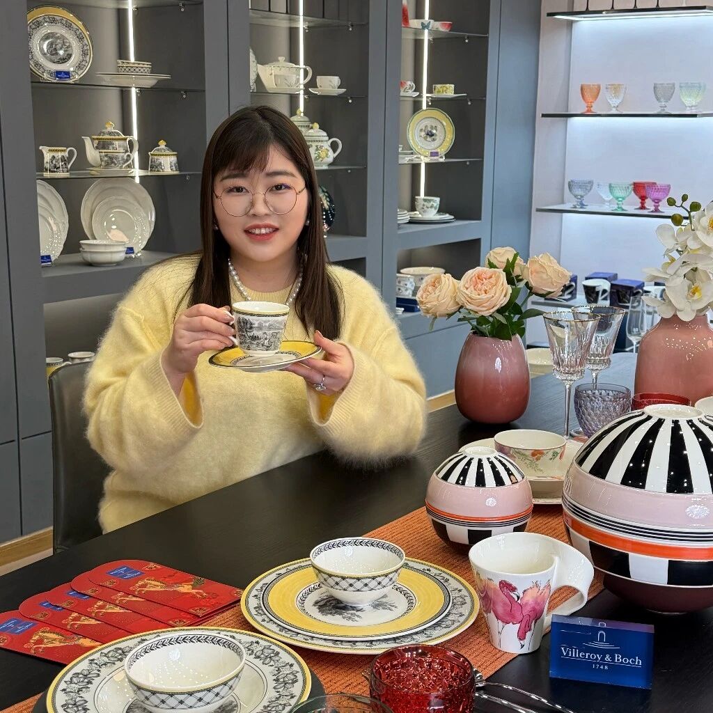 顾佳老板娘