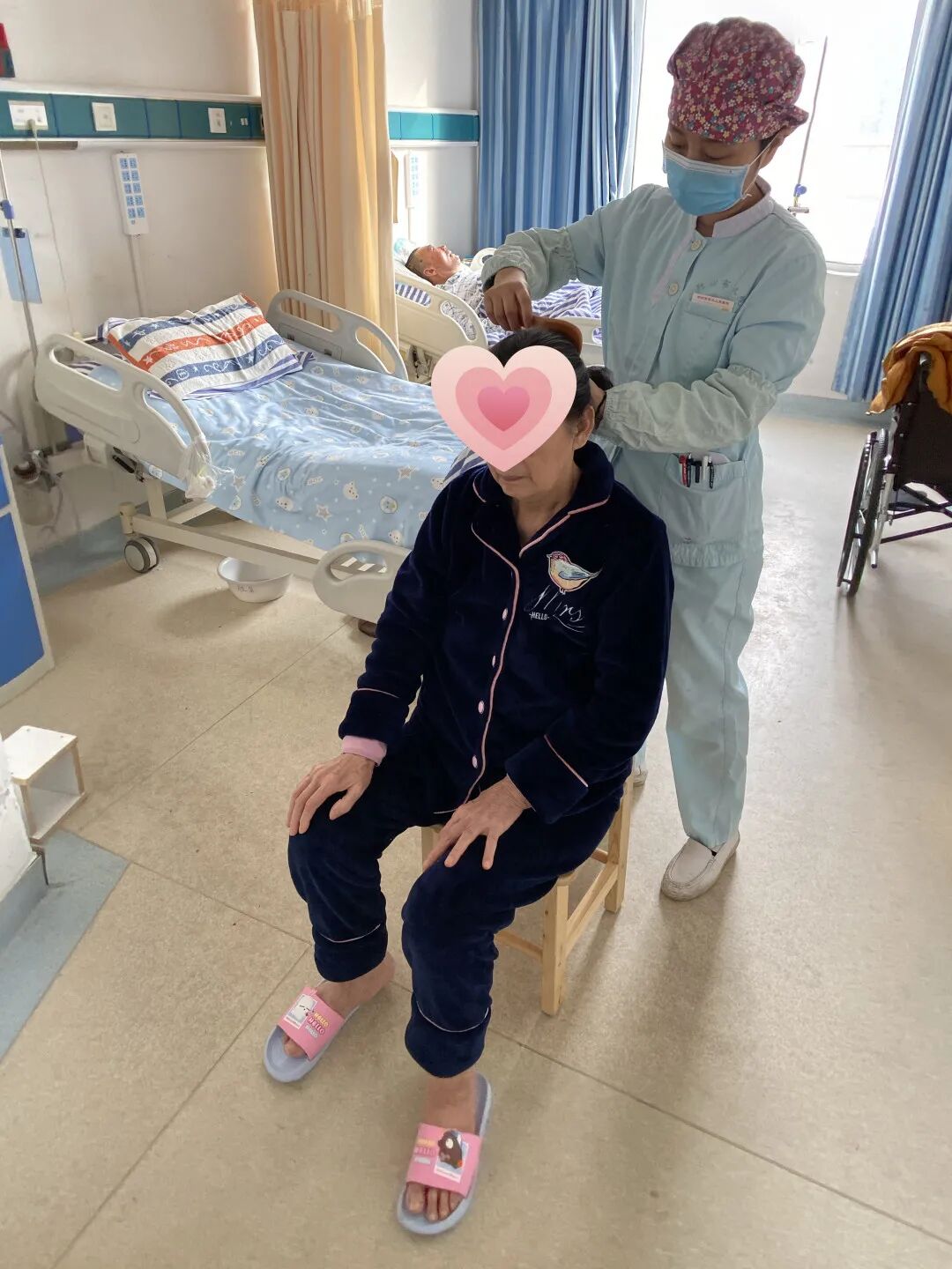 昏迷病人吸痰怎么吸精心护理出奇迹，79岁昏迷老人恢复意识_https://www.jmylbn.com_新闻资讯_第8张