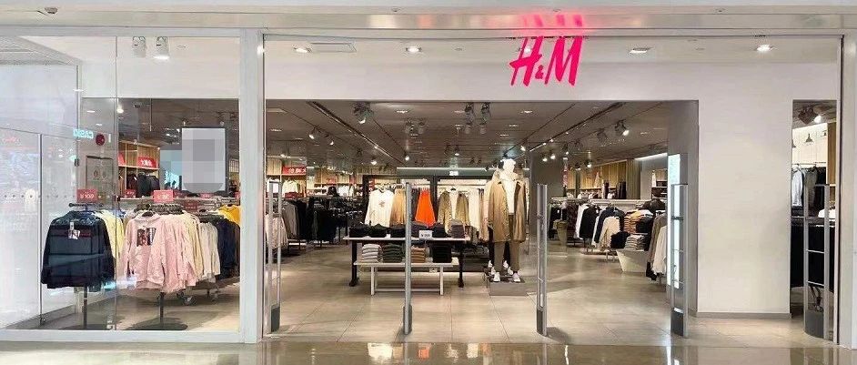 H&M发布首波虚拟时装！一大批“假衣服”要来了