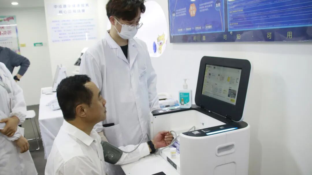 北京市西城區政協領導蒞臨中成康富調研，高度評價企業數字化創新發展