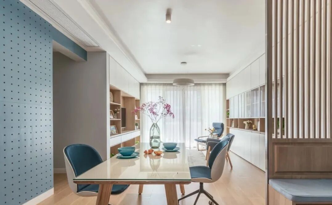 一家三口的107㎡新家，柜子做了超级多，美观又实用！