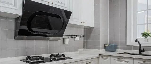 厨房装凉霸到底管不管用？看看过来人怎么说，太多家庭想错了！