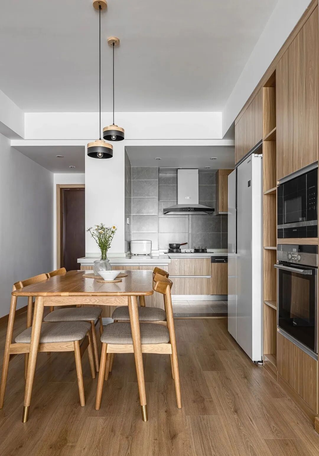 95㎡原生态木质日式风，回归自然，让家成为喧嚣都市的“绿洲”~