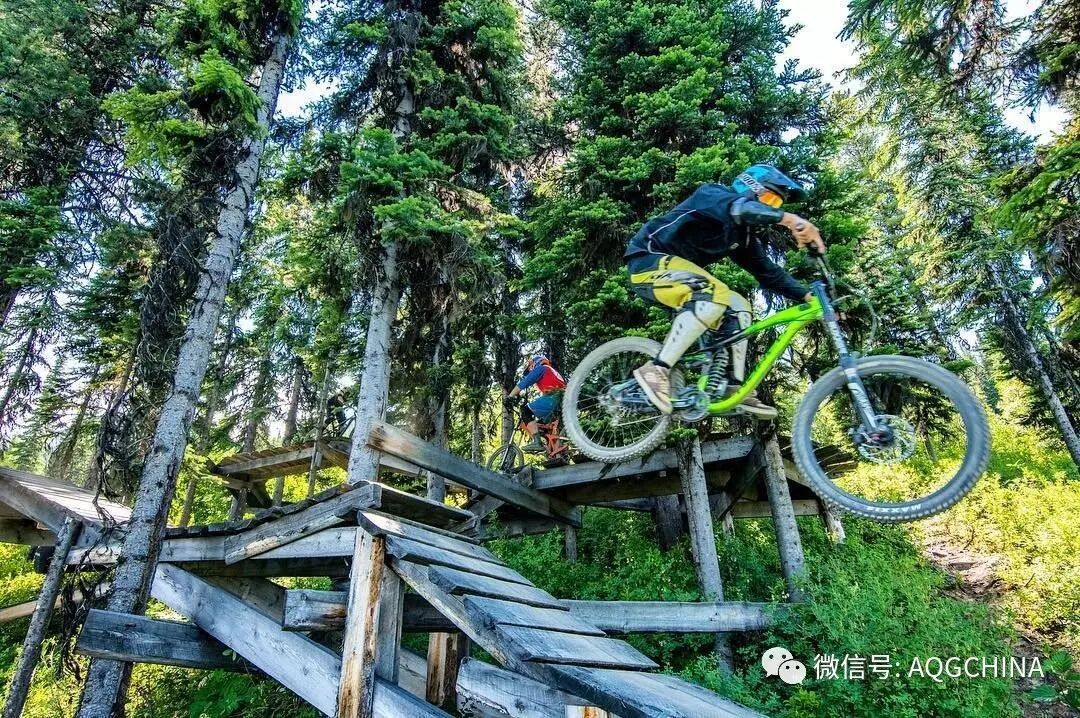 BC省戈尔登庆祝历史和传统，在加拿大150周年迎来越秀体验生