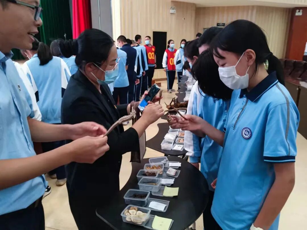 弘扬中药国粹，传承中药文化——厦门市药学会2021年“全国安全用药月”用药科普进校园(图4)