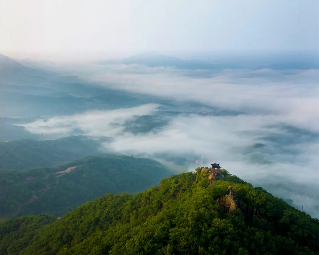 范学勇-仙境朱雀山.jpg