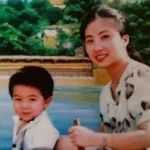 3岁儿子被拐，爸爸抑郁离世，妈妈寻子25年后发现：儿子竟是自己的好友
