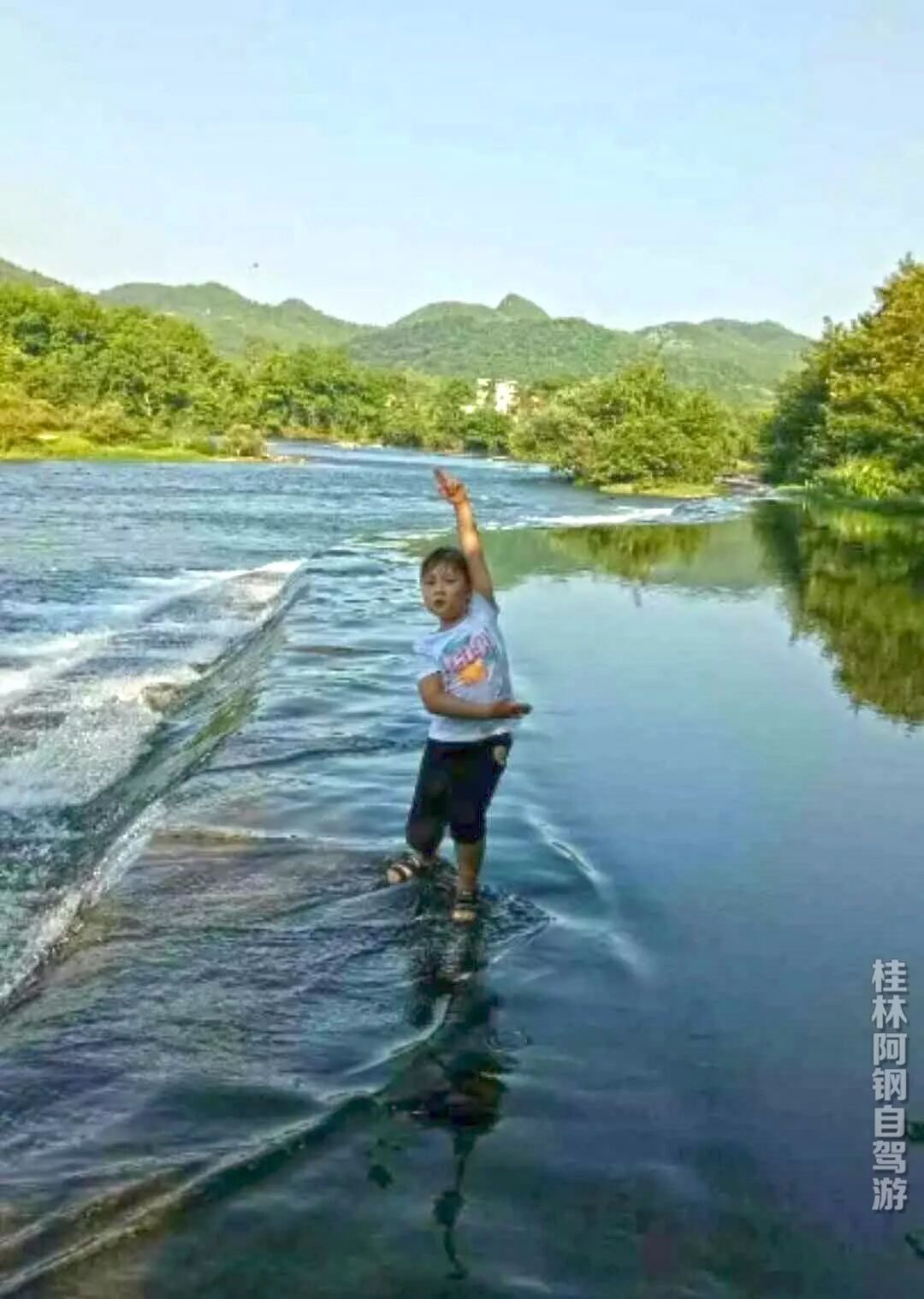 桂林全州伍家月亮湾玩水玩沙、采摘烧烤，带你回到童年的外婆家！