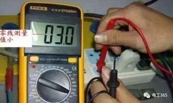 万用表如何测量漏电？如何区分火线和零线？的图3