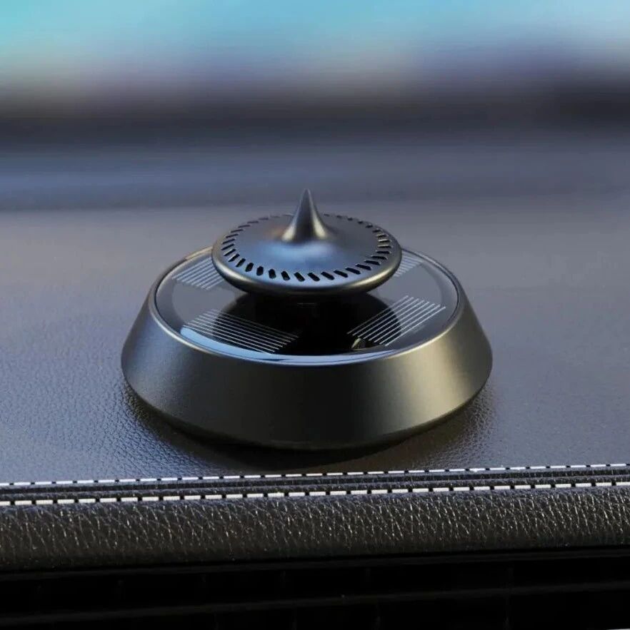 车内有味儿？放个“陀螺”进去，太阳能驱动，1s散香，天生非凡格调！