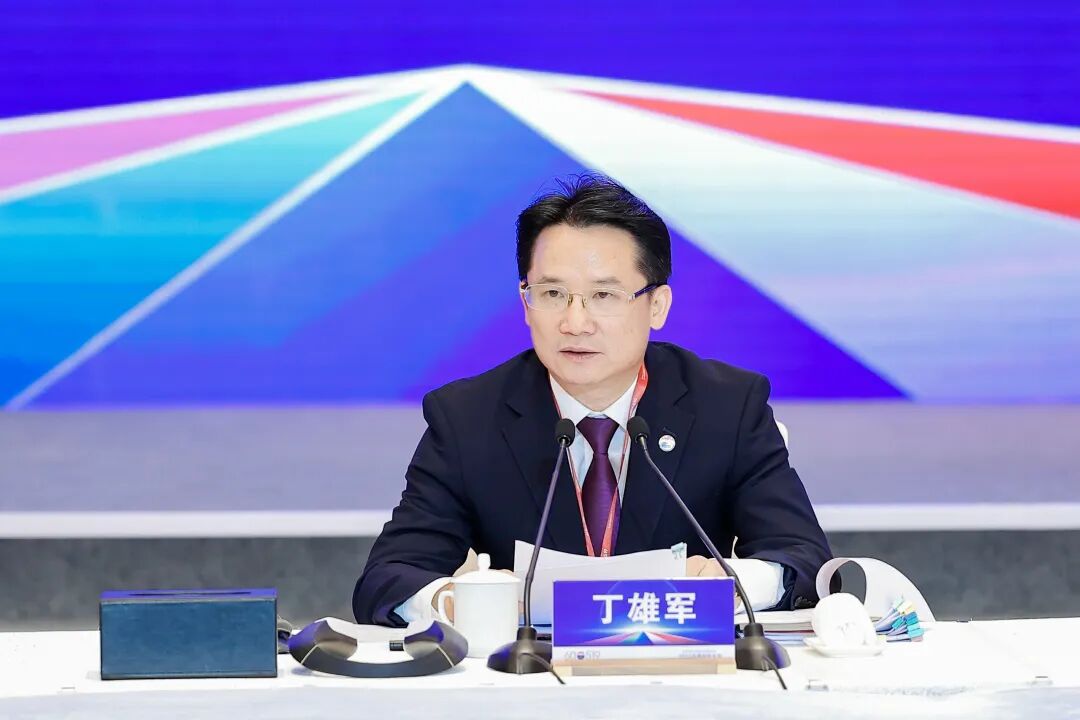 酒讯策划丨"i茅台"营收近93亿,贵州茅台多路并行领增长