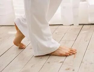 没事经常按摩脚底，坚持一段时间，身体会给你好的“回馈”(图1)