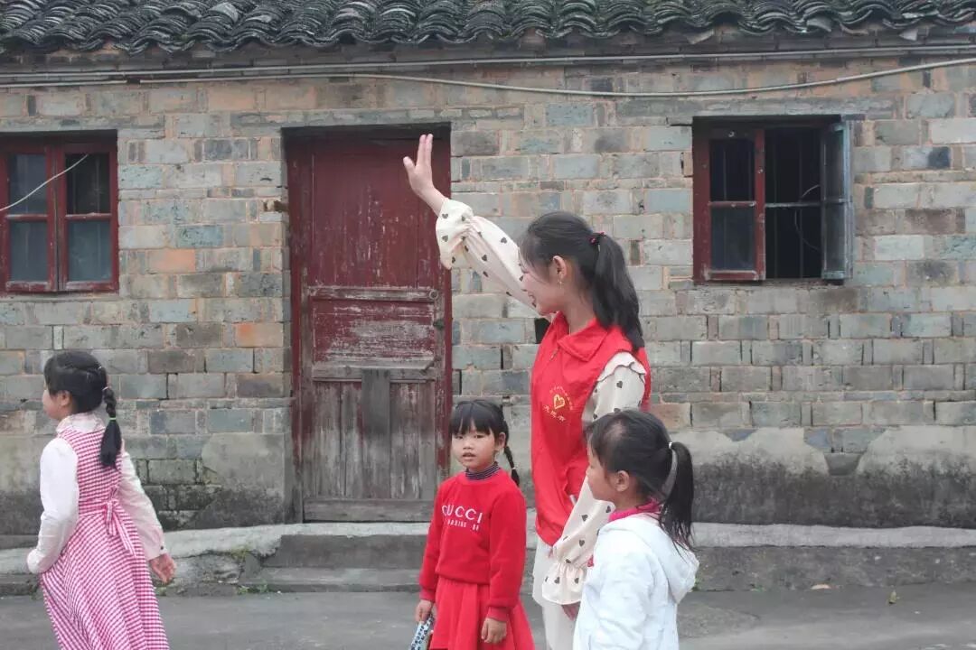 关爱留守儿童 情系乡村幼教