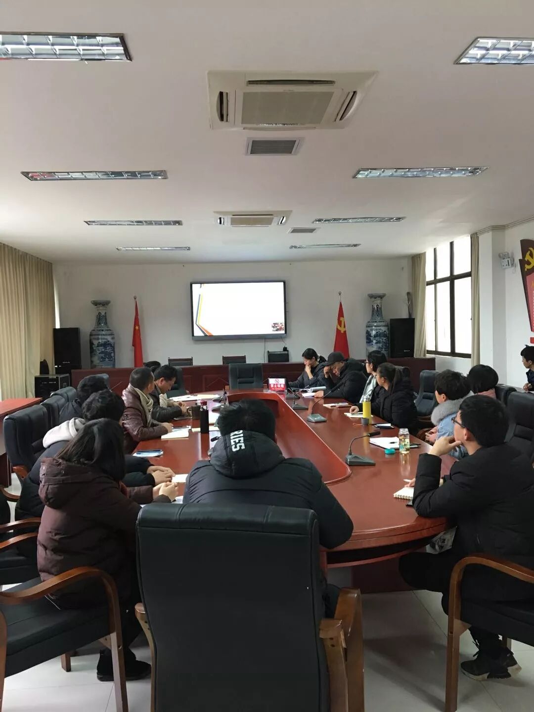 嫦娥四号奔月时 学生支部正扬帆