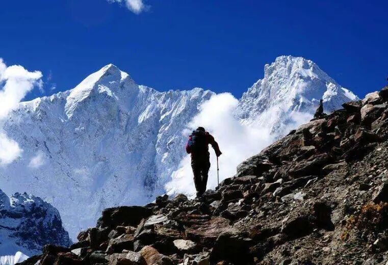 中国再量珠峰，科技的进步，实力象征！