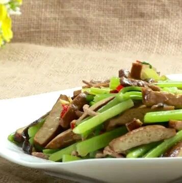 香干和回锅肉一起炒太香了…根本停不下来！